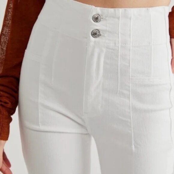 We The Free Jayde Flare High Rise Jeans White Size 27 - Picture 4 of 11